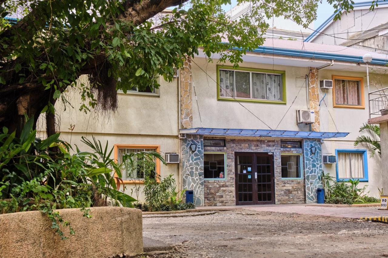 Hidden Hill Hotel Lapu-Lapu City Exterior photo